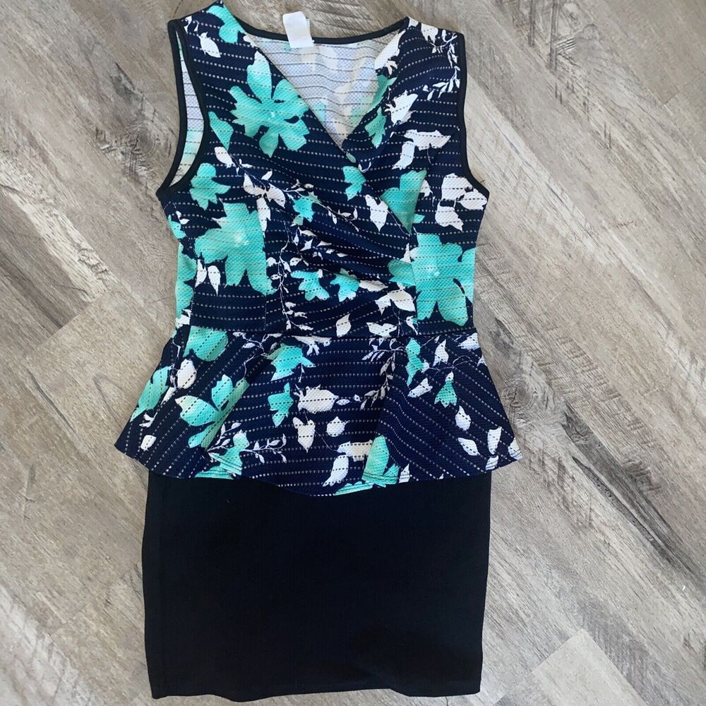 Ipona Dress Medium Floral